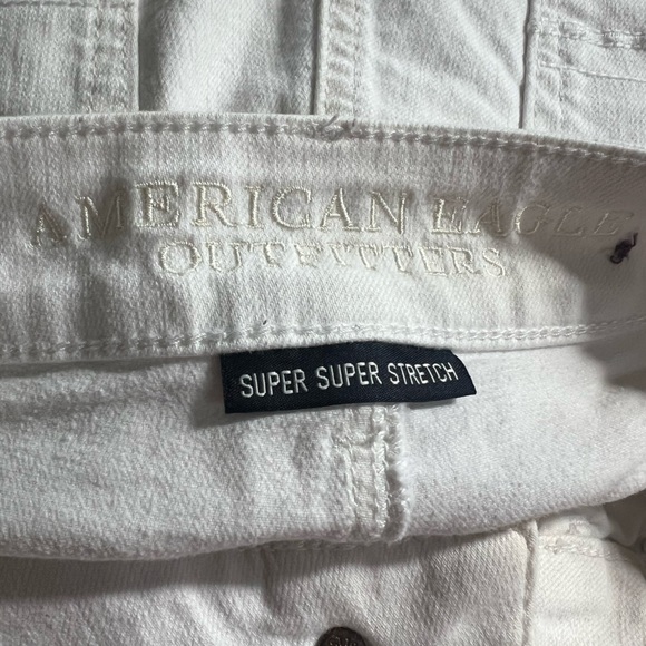 American Eagle Outfitters white Jean shorts size 0 - Picture 3 of 4